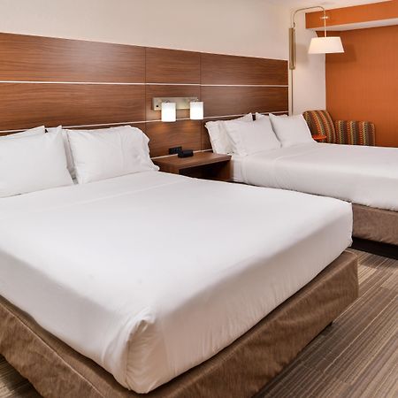 Holiday Inn Express Westley By Ihg Ngoại thất bức ảnh