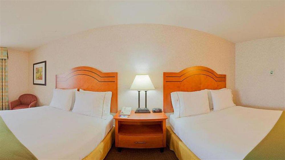 Holiday Inn Express Westley By Ihg Ngoại thất bức ảnh