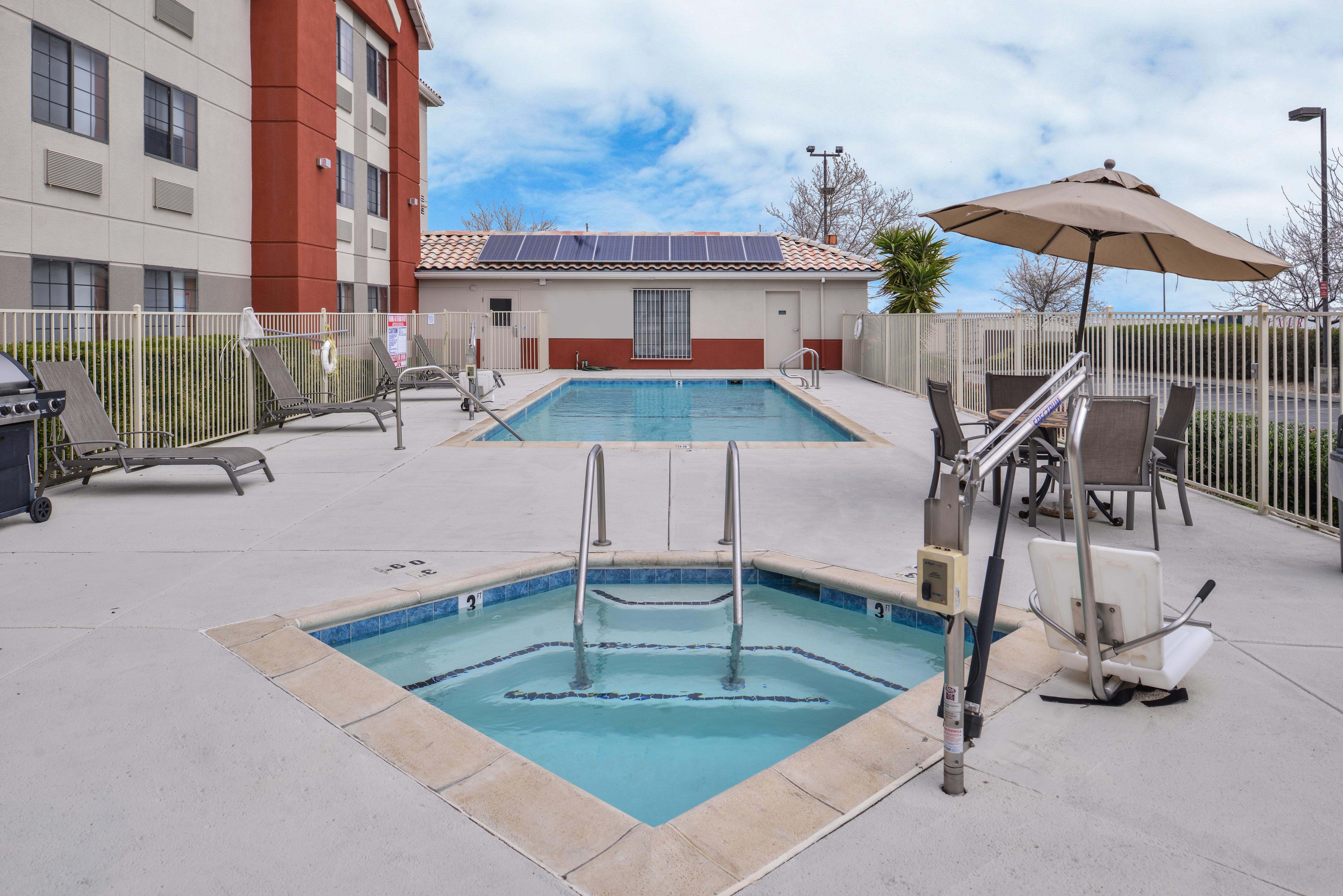 Holiday Inn Express Westley By Ihg Ngoại thất bức ảnh