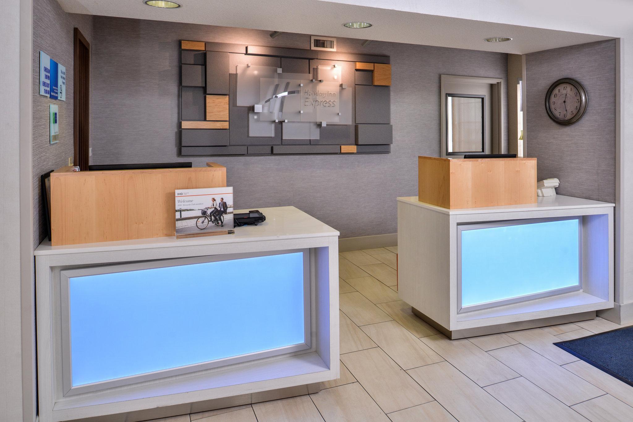 Holiday Inn Express Westley By Ihg Ngoại thất bức ảnh