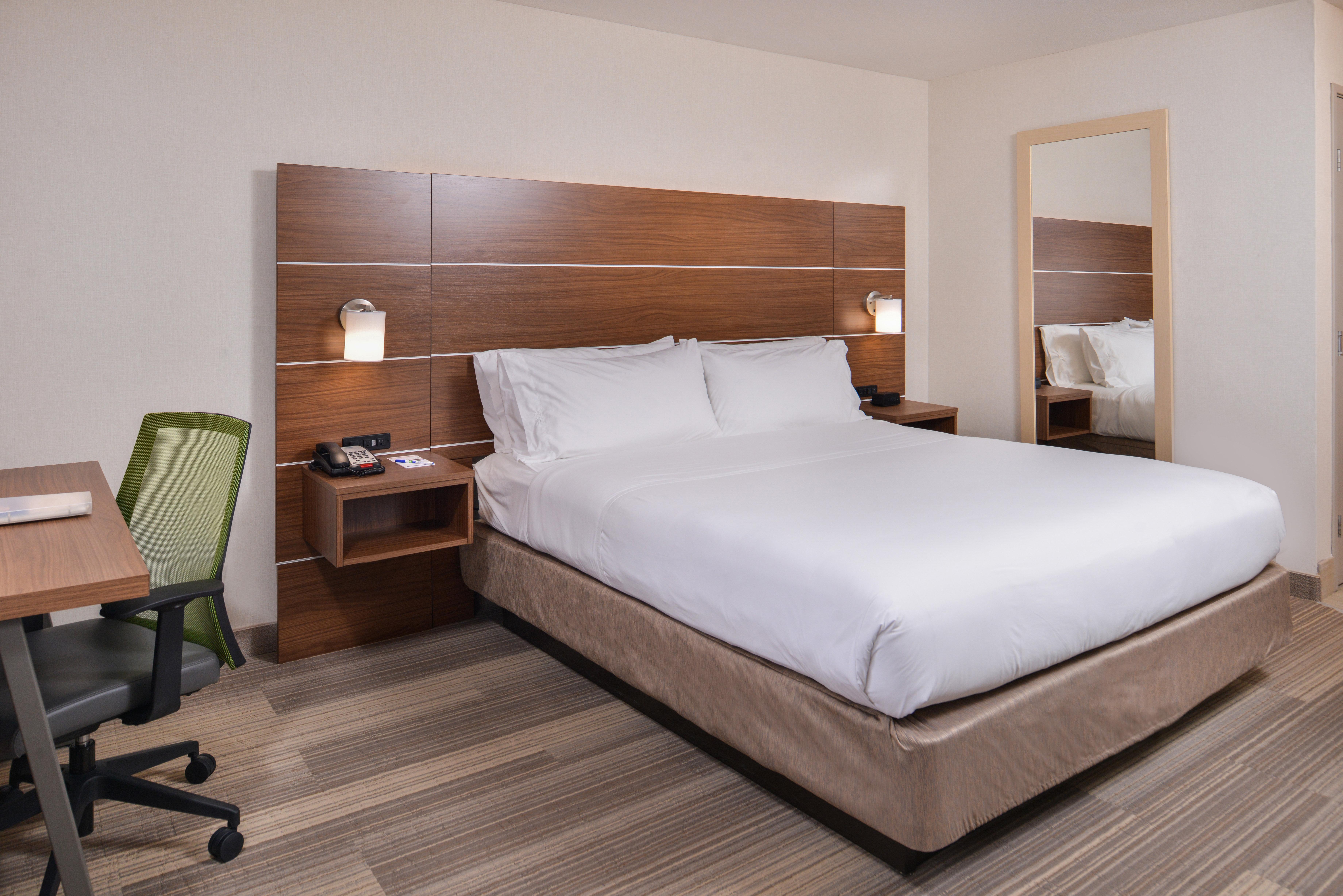 Holiday Inn Express Westley By Ihg Ngoại thất bức ảnh