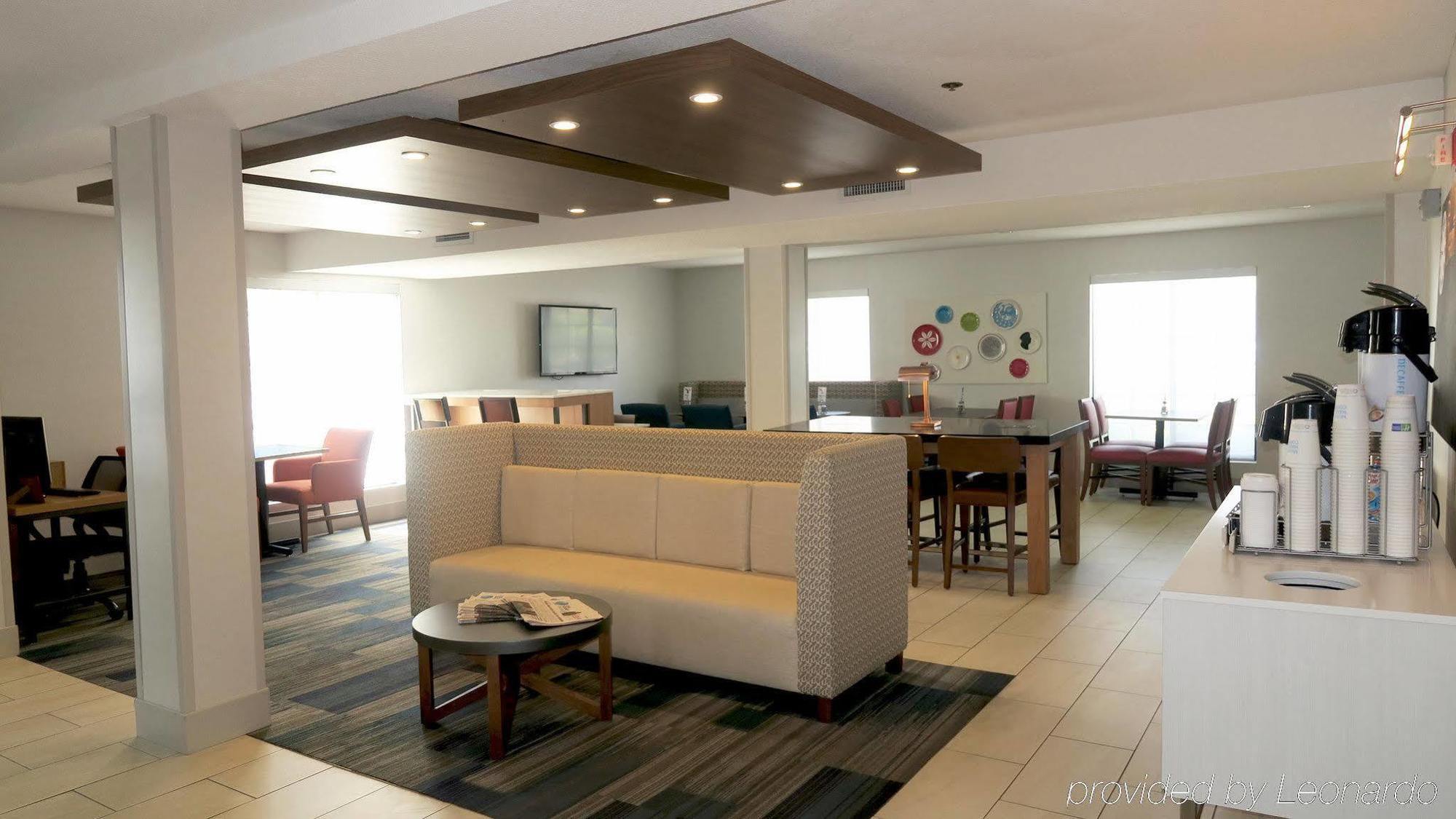 Holiday Inn Express Westley By Ihg Ngoại thất bức ảnh