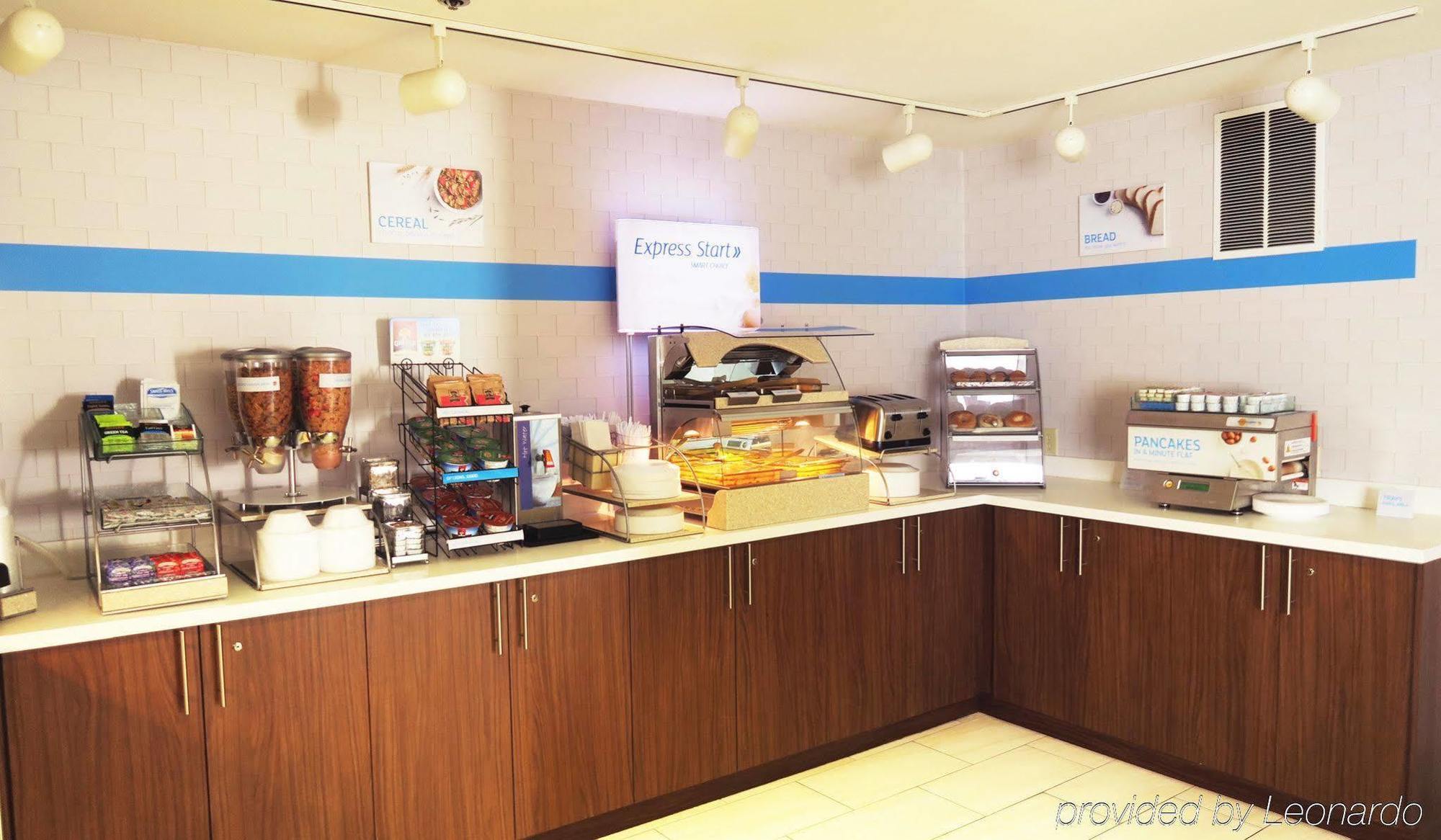 Holiday Inn Express Westley By Ihg Ngoại thất bức ảnh