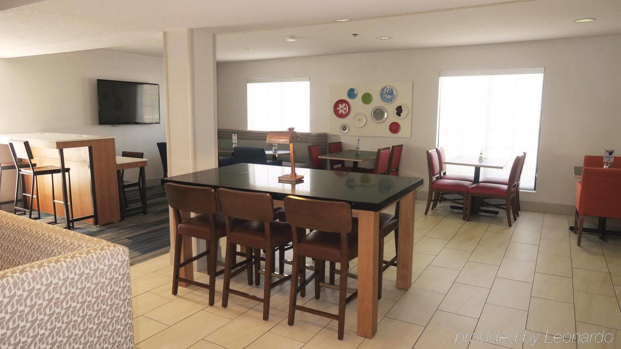 Holiday Inn Express Westley By Ihg Ngoại thất bức ảnh