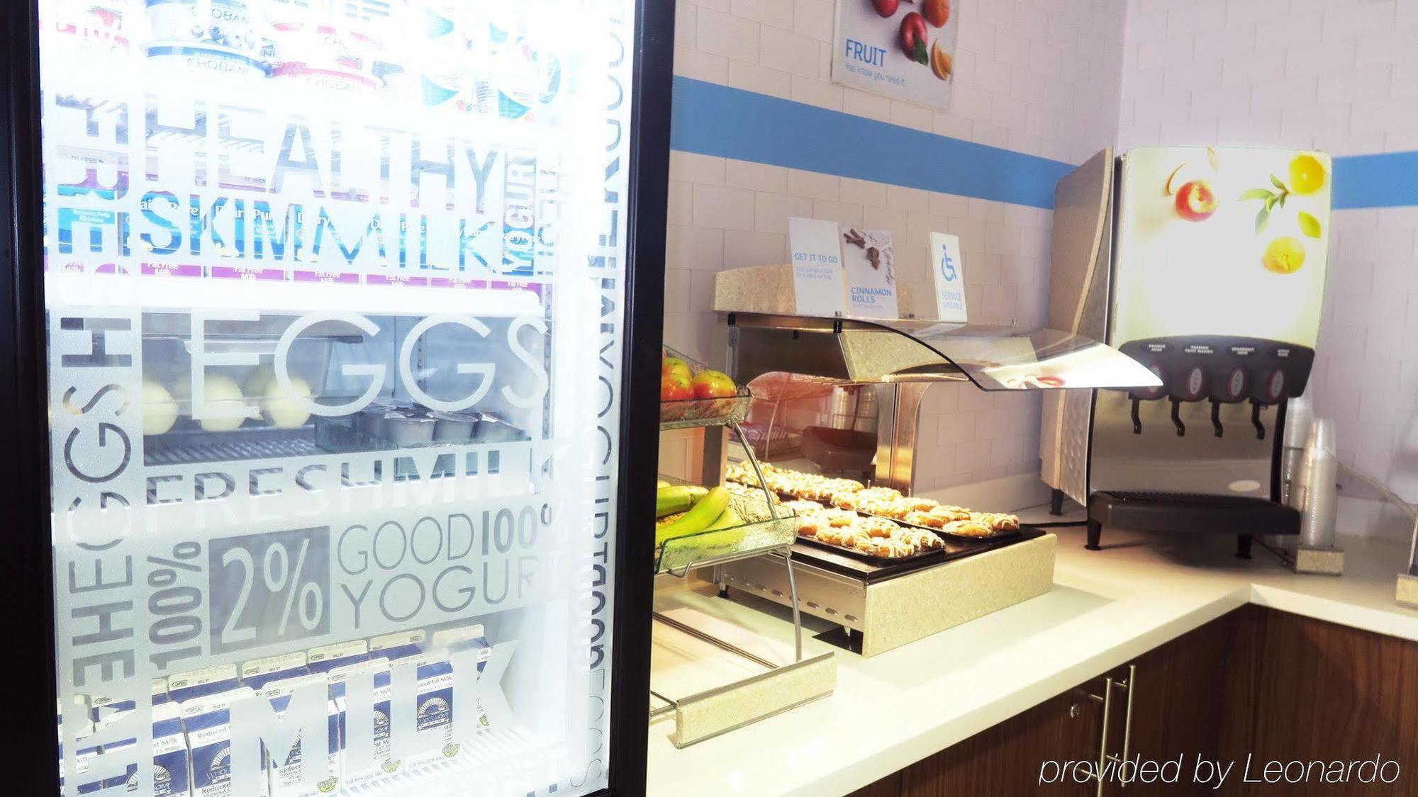 Holiday Inn Express Westley By Ihg Ngoại thất bức ảnh