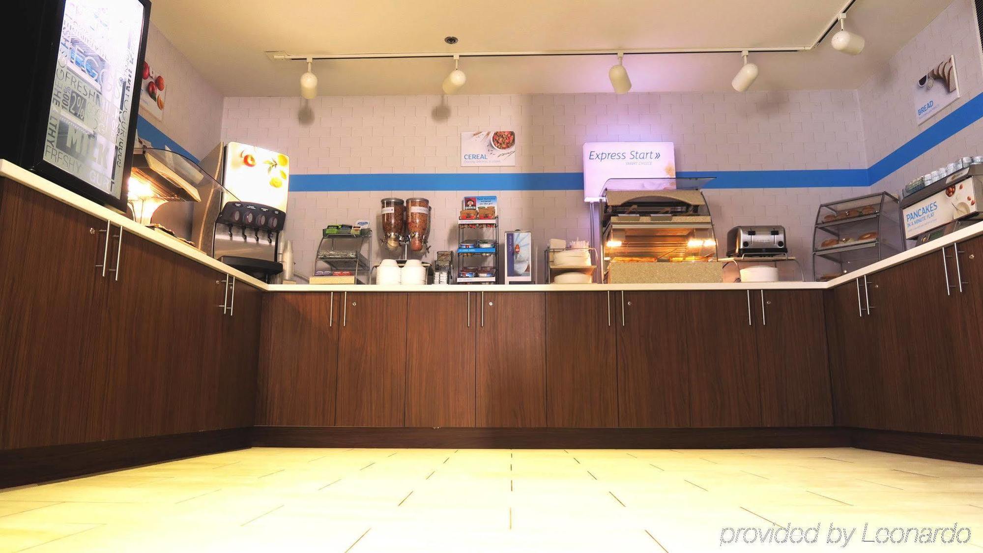 Holiday Inn Express Westley By Ihg Ngoại thất bức ảnh