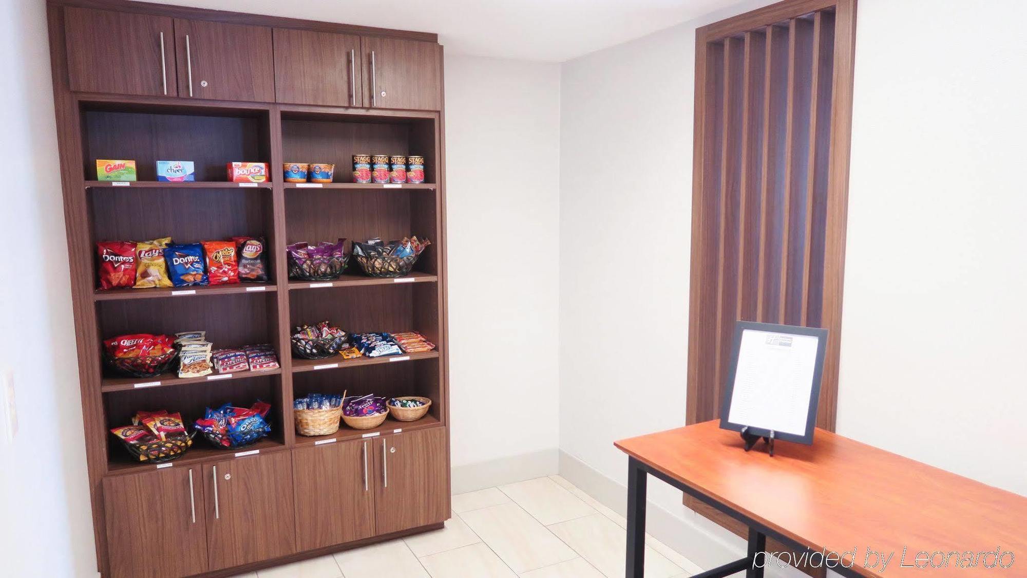 Holiday Inn Express Westley By Ihg Ngoại thất bức ảnh