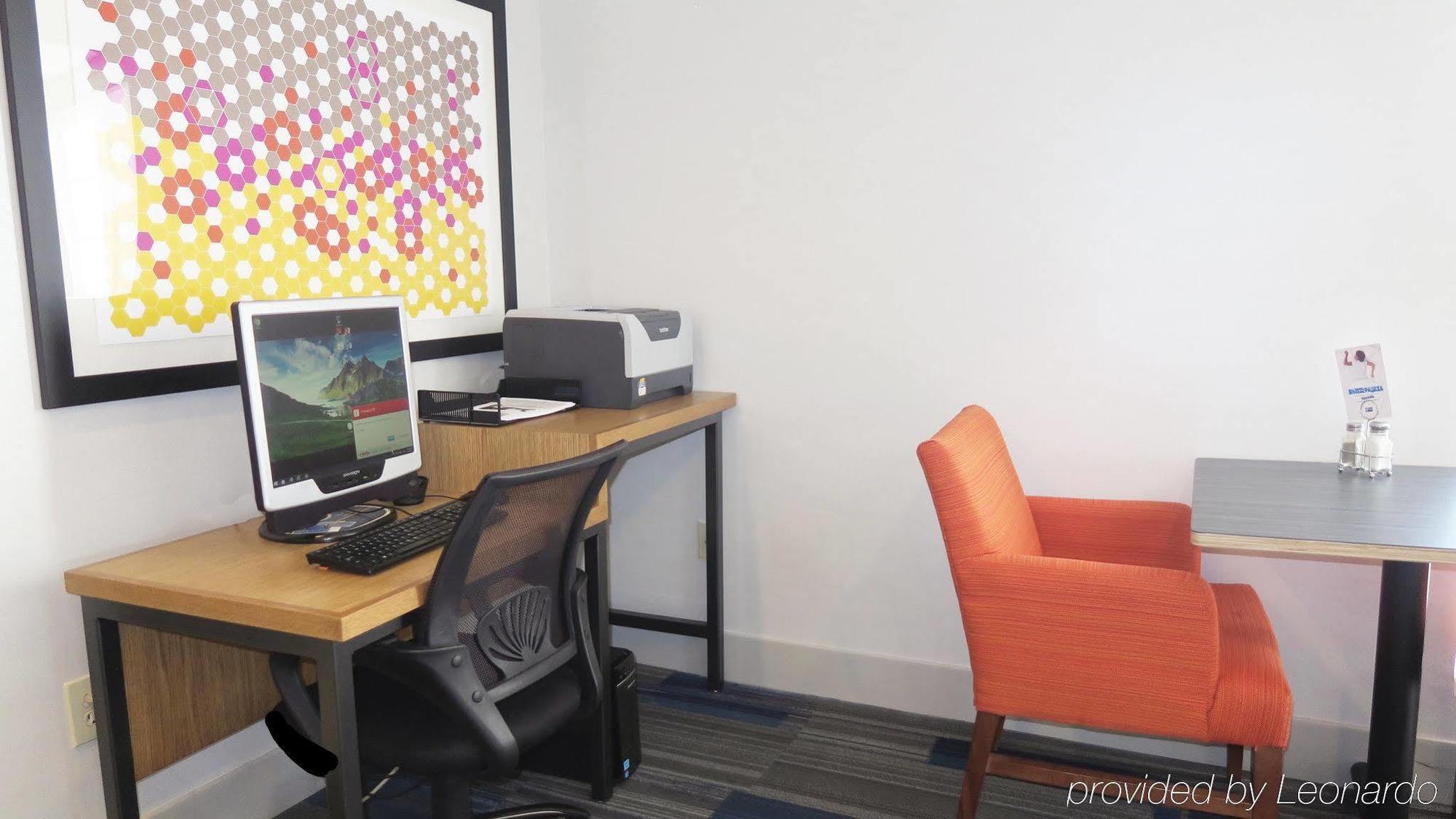 Holiday Inn Express Westley By Ihg Ngoại thất bức ảnh