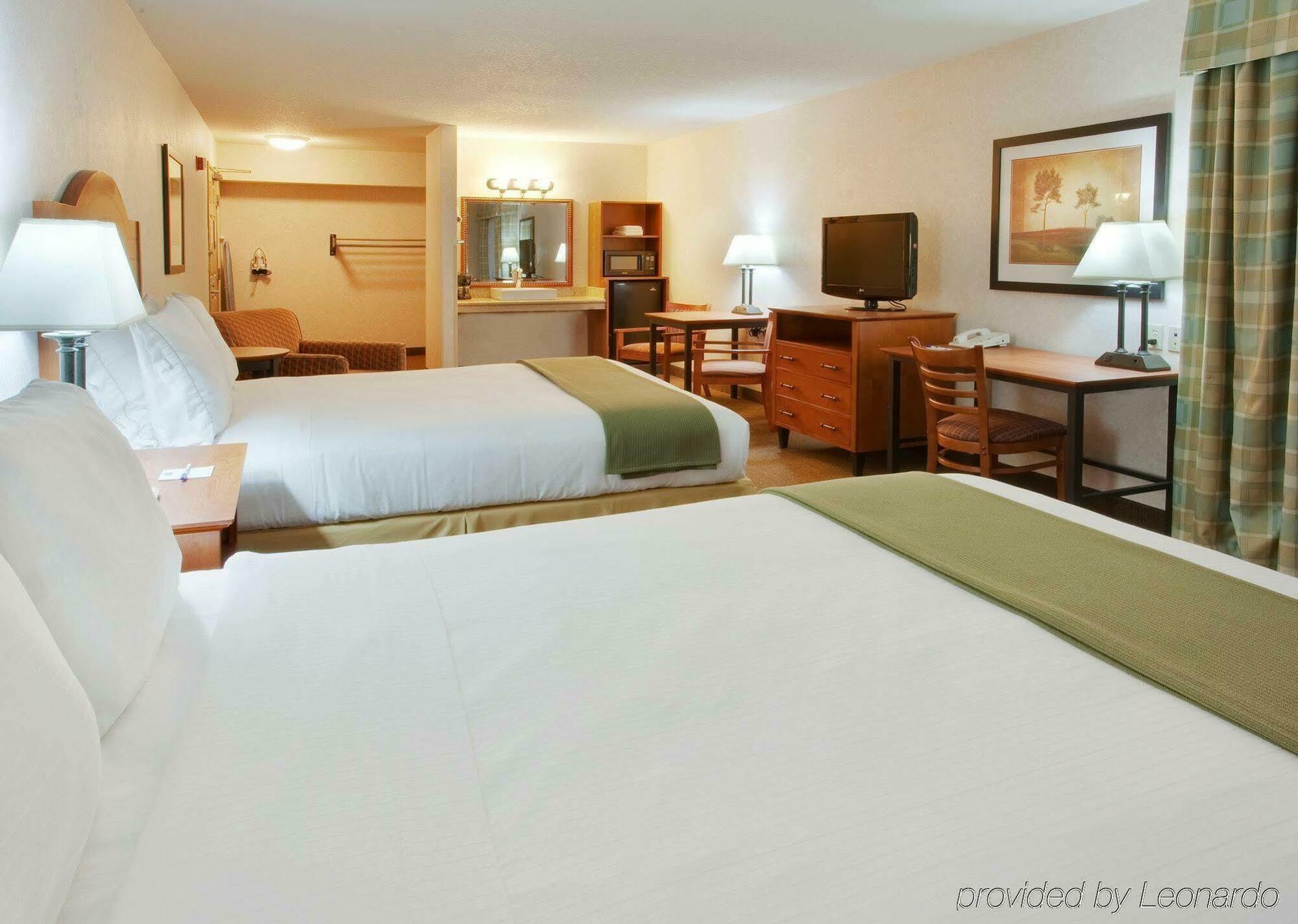 Holiday Inn Express Westley By Ihg Ngoại thất bức ảnh